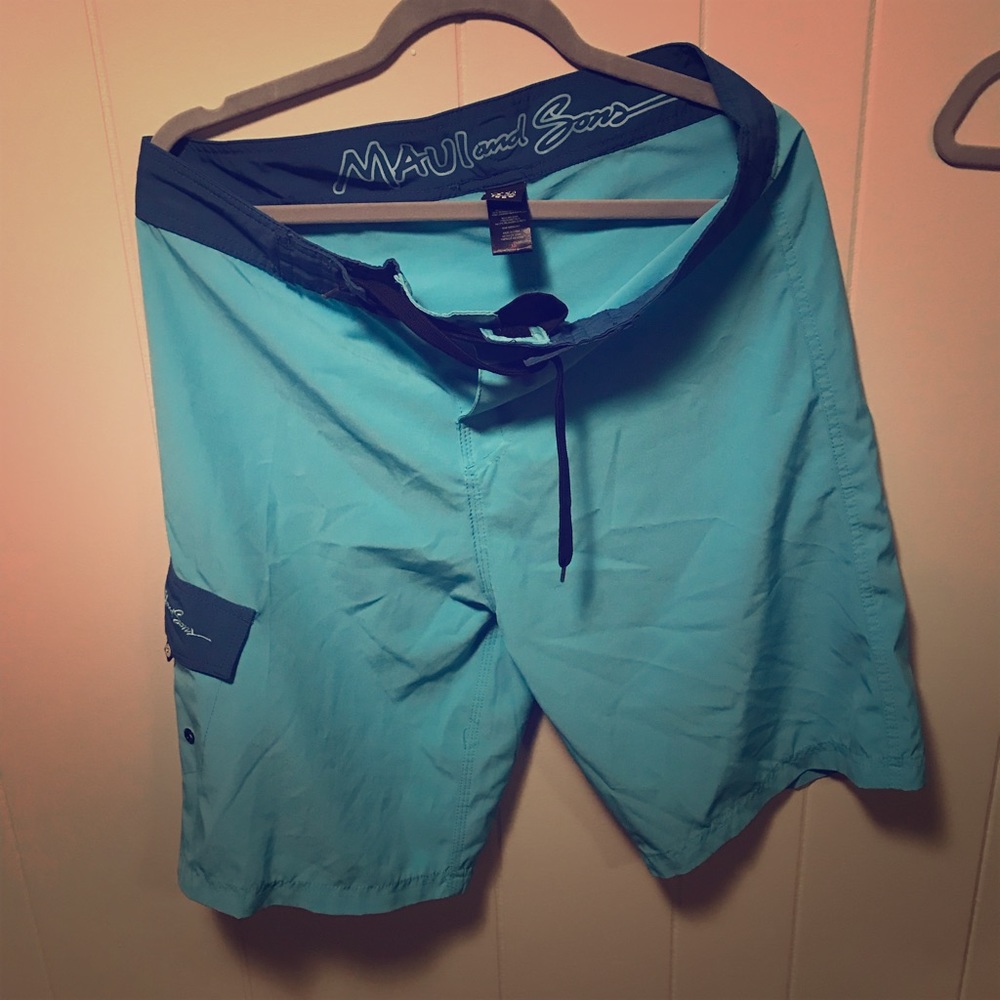 Men’s board shorts